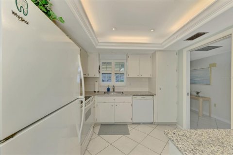 Villa ou maison à vendre à Sarasota, Floride: 2 chambres, 104.05 m2 № 1528616 - photo 19