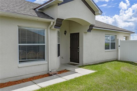 Villa ou maison à vendre à Zephyrhills, Floride: 3 chambres, 125.42 m2 № 2219252 - photo 8