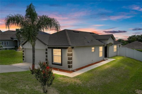 Casa en Zephyrhills, Florida 3 dormitorios, 125.42 m2 № 2219252
