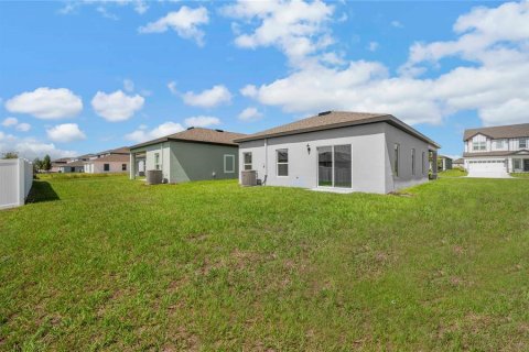 House in Lake Alfred, Florida 3 bedrooms, 114.36 sq.m. № 1902556 - photo 22