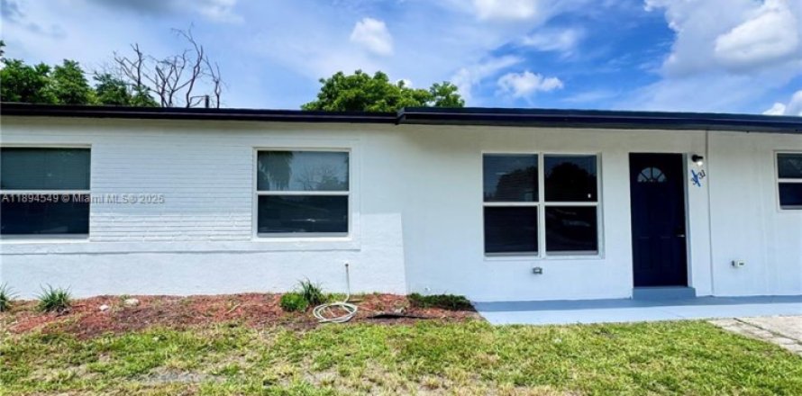 Villa ou maison à Davie, Floride 3 chambres, 113.15 m2 № 1947000