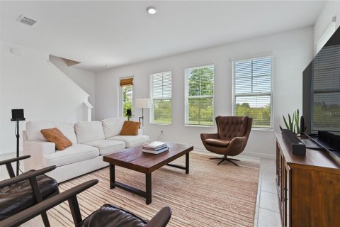 Townhouse in Davenport, Florida 3 bedrooms, 200.67 sq.m. № 1765082 - photo 22