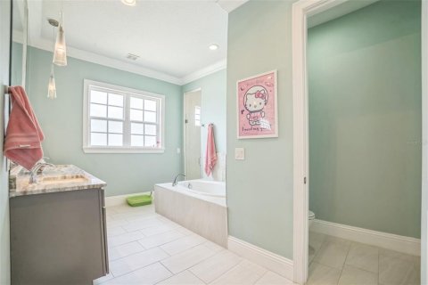 House in Winter Park, Florida 4 bedrooms, 311.13 sq.m. № 1779047 - photo 21