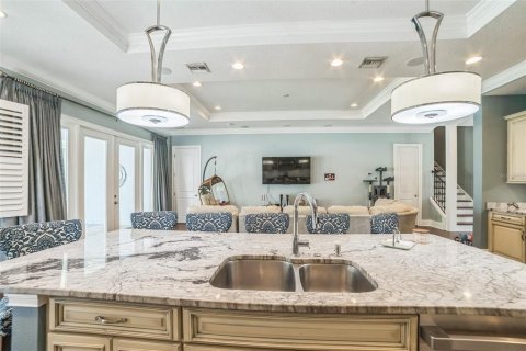 House in Winter Park, Florida 4 bedrooms, 311.13 sq.m. № 1779047 - photo 7