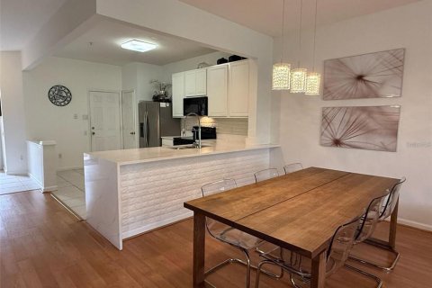Townhouse in Orlando, Florida 2 bedrooms, 143.63 sq.m. № 2099401 - photo 7