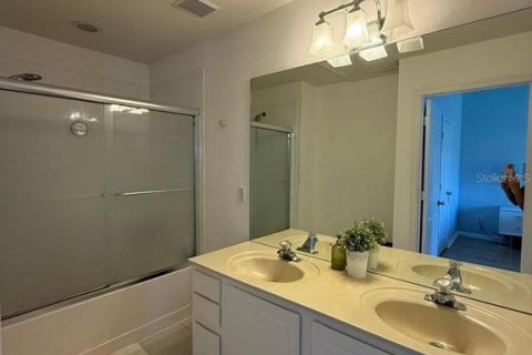 Townhouse in Orlando, Florida 2 bedrooms, 143.63 sq.m. № 2099401 - photo 20