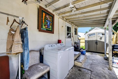 Propiedad comercial en venta en Miami, Florida, 360.83 m2 № 2439099 - foto 14