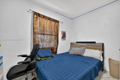 Propiedad comercial en venta en Miami, Florida, 360.83 m2 № 2439099 - foto 24
