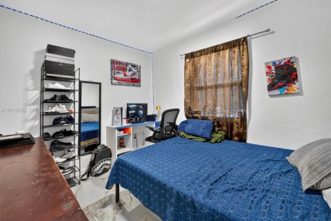 Propiedad comercial en venta en Miami, Florida, 360.83 m2 № 2439099 - foto 23