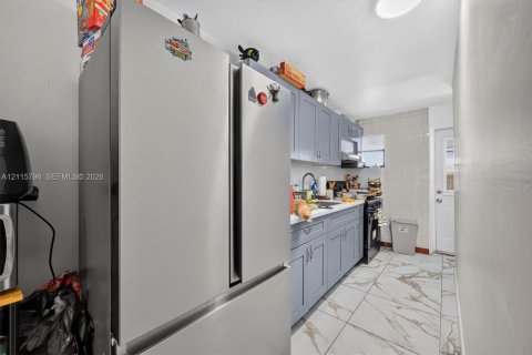 Propiedad comercial en venta en Miami, Florida, 360.83 m2 № 2439099 - foto 17
