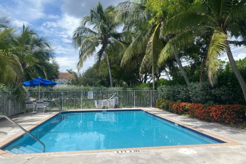 Touwnhouse à louer à Tamarac, Floride: 3 chambres, 113.25 m2 № 2247993 - photo 2