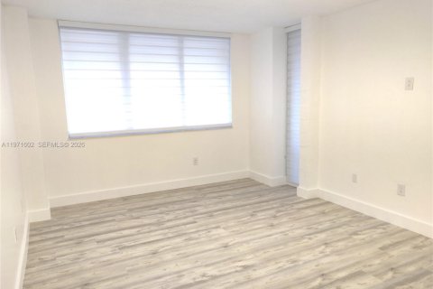Copropriété à vendre à Miami, Floride: 1 chambre, 59.46 m2 № 2032770 - photo 4