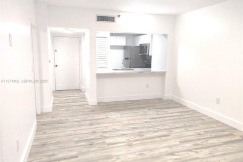 Copropriété à vendre à Miami, Floride: 1 chambre, 59.46 m2 № 2032770 - photo 2