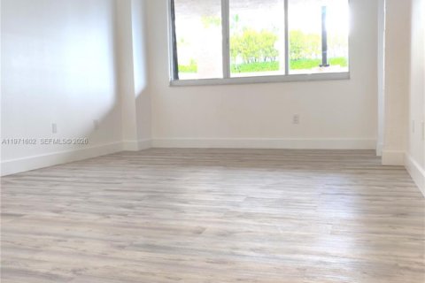 Copropriété à vendre à Miami, Floride: 1 chambre, 59.46 m2 № 2032770 - photo 5