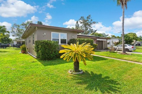 Casa en venta en Deltona, Florida, 2 dormitorios, 95.69 m2 № 1778714 - foto 3