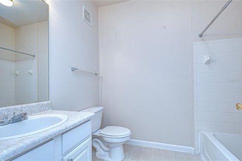 Condo in Tampa, Florida, 3 bedrooms  № 2094167 - photo 26