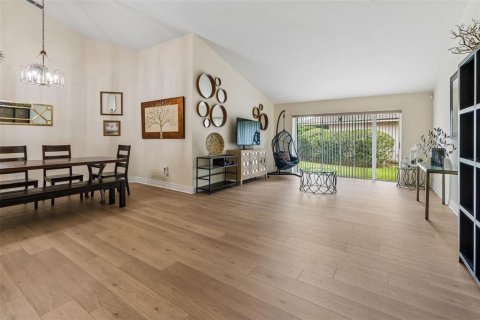 Villa ou maison à vendre à Tampa, Floride: 4 chambres, 323.11 m2 № 2234555 - photo 7