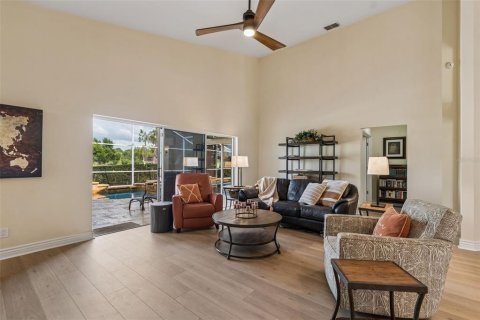 Villa ou maison à vendre à Tampa, Floride: 4 chambres, 323.11 m2 № 2234555 - photo 16