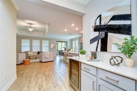 House in Land O' Lakes, Florida 4 bedrooms, 193.98 sq.m. № 2096137 - photo 6