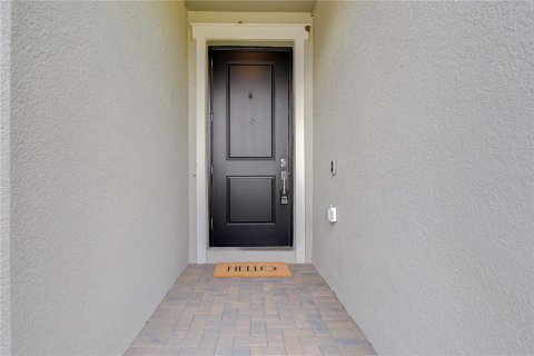 House in Land O' Lakes, Florida 4 bedrooms, 193.98 sq.m. № 2096137 - photo 4