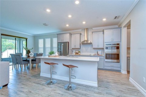 House in Land O' Lakes, Florida 4 bedrooms, 193.98 sq.m. № 2096137 - photo 7