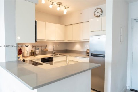 Купить кондоминиум в Майами-Бич, Флорида 1 спальня, 67.91м2, № 1960103 - фото 4