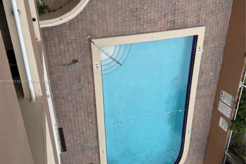 Condominio en venta en Miami, Florida, 1 dormitorio, 66.89 m2 № 2009970 - foto 3