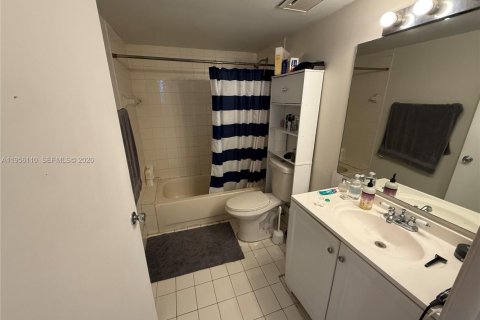 Condominio en venta en Miami, Florida, 1 dormitorio, 66.89 m2 № 2009970 - foto 7