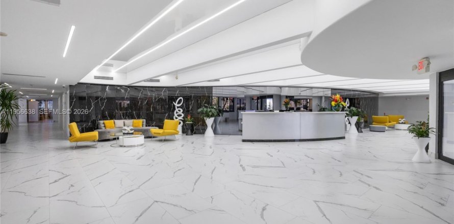 Condominio en Hallandale Beach, Florida, 2 dormitorios  № 2011174