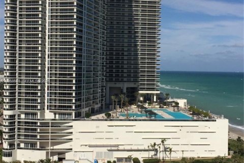 Condominio en alquiler en Hallandale Beach, Florida, 2 dormitorios, 133.78 m2 № 2011174 - foto 5
