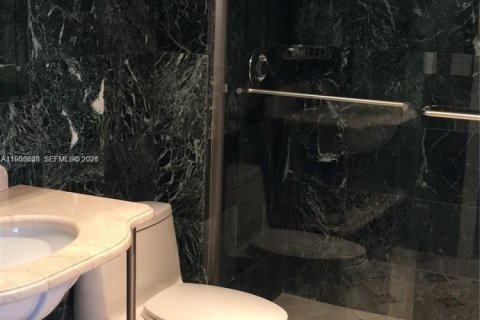 Condominio en alquiler en Hallandale Beach, Florida, 2 dormitorios, 133.78 m2 № 2011174 - foto 15