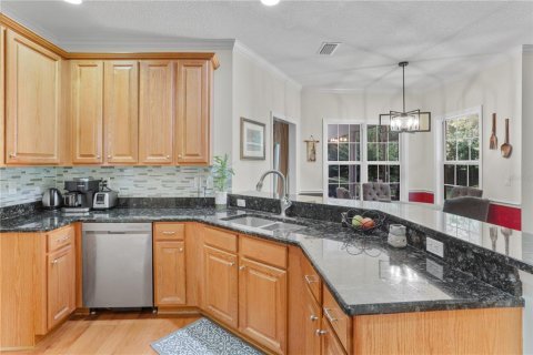 House in Alachua, Florida 4 bedrooms, 215.63 sq.m. № 1883319 - photo 9