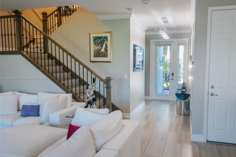 House in Delray Beach, Florida 4 bedrooms, 246.75 sq.m. № 1896565 - photo 15