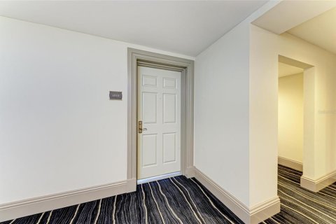 Купить кондоминиум в Сарасота, Флорида 7 комнат, 122.91м2, № 1883649 - фото 12