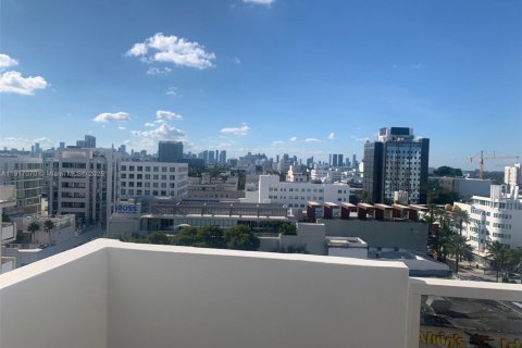 Copropriété à louer à Miami Beach, Floride: 2 chambres, 78.97 m2 № 1973840 - photo 3