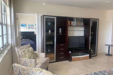 Copropriété à louer à Miami Beach, Floride: 2 chambres, 78.97 m2 № 1973840 - photo 6