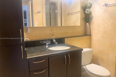 Copropriété à louer à Miami Beach, Floride: 2 chambres, 78.97 m2 № 1973840 - photo 9