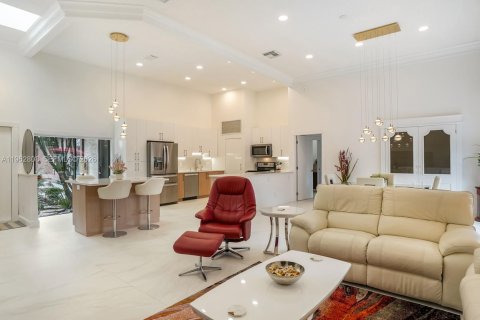 Villa ou maison à vendre à Hallandale Beach, Floride: 3 chambres, 150.87 m2 № 2080970 - photo 10