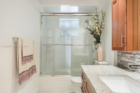Villa ou maison à vendre à Hallandale Beach, Floride: 3 chambres, 150.87 m2 № 2080970 - photo 20