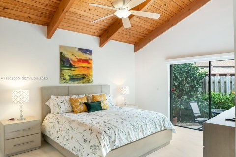 Villa ou maison à vendre à Hallandale Beach, Floride: 3 chambres, 150.87 m2 № 2080970 - photo 4