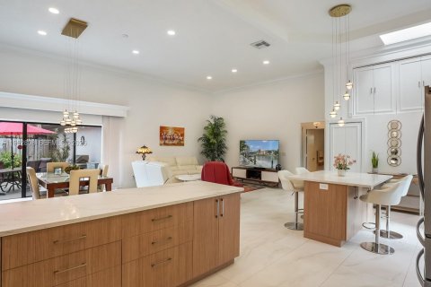 Villa ou maison à vendre à Hallandale Beach, Floride: 3 chambres, 150.87 m2 № 2080970 - photo 9
