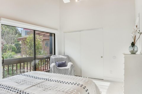 Villa ou maison à vendre à Hallandale Beach, Floride: 3 chambres, 150.87 m2 № 2080970 - photo 18