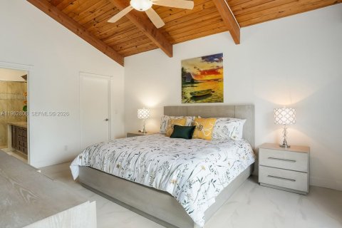 Villa ou maison à vendre à Hallandale Beach, Floride: 3 chambres, 150.87 m2 № 2080970 - photo 12