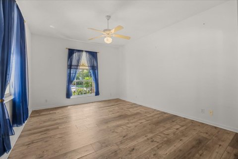 House in Port St. Lucie, Florida 3 bedrooms, 198.07 sq.m. № 2400509 - photo 27
