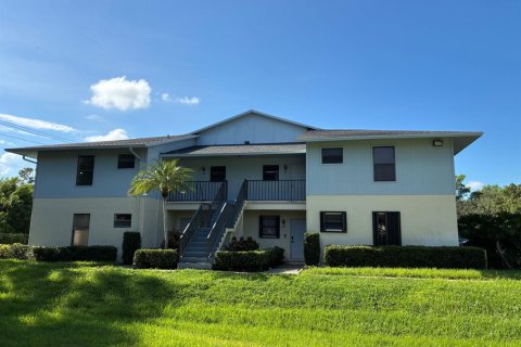 Condo in Stuart, Florida, 2 bedrooms № 2378665