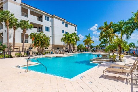 Condominio en alquiler en Apollo Beach, Florida, 3 dormitorios, 207.82 m2 № 2231778 - foto 29