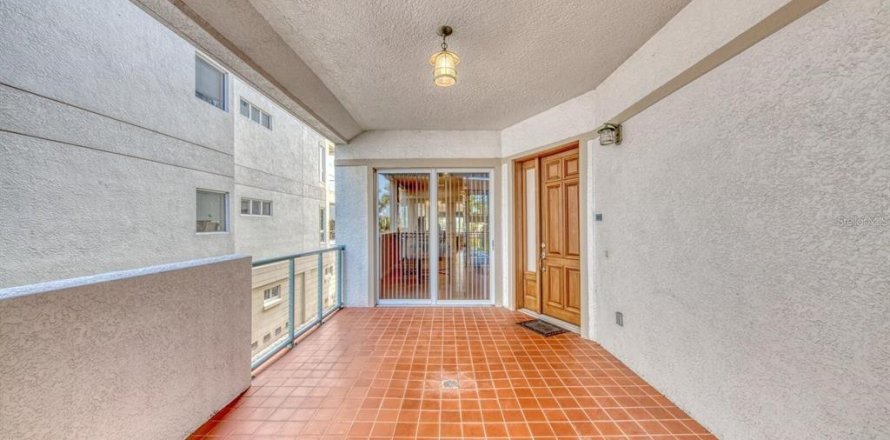 Condominio en Apollo Beach, Florida, 3 dormitorios № 2231778