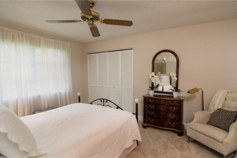 House in Sarasota, Florida 2 bedrooms, 142.05 sq.m. № 2122764 - photo 18