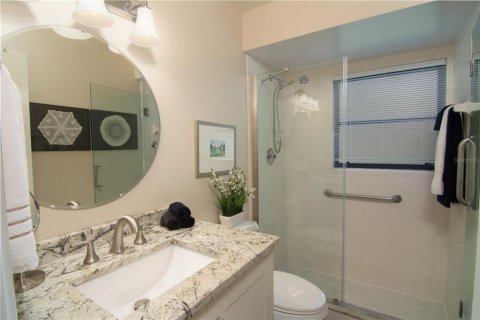 House in Sarasota, Florida 2 bedrooms, 142.05 sq.m. № 2122764 - photo 19