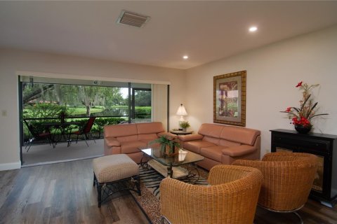 House in Sarasota, Florida 2 bedrooms, 142.05 sq.m. № 2122764 - photo 7